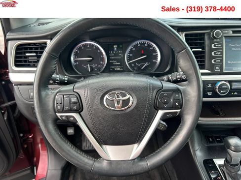 Used 2016 Toyota Highlander Limited AWD/4WD image 13