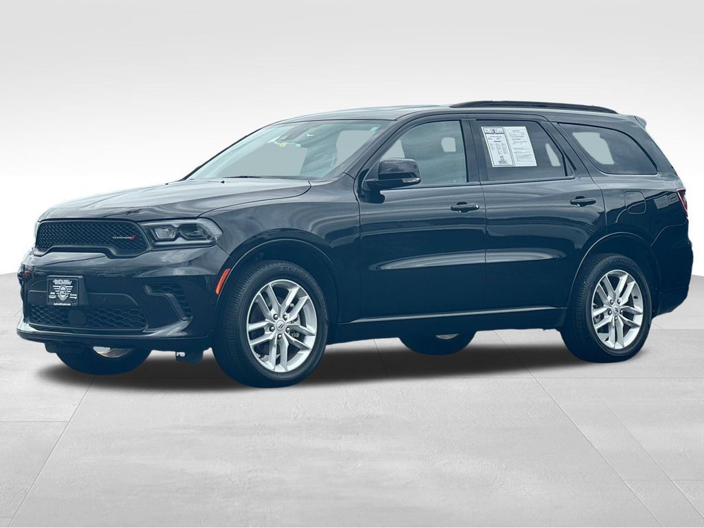 Used 2025 Dodge Durango GT AWD/4WD image 3