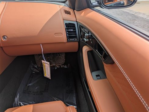 New 2024 Jaguar F-TYPE R image 15