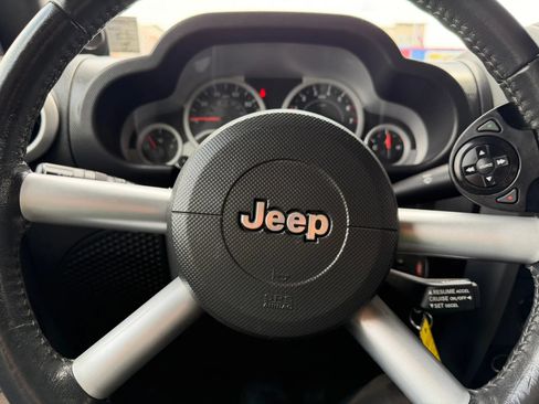 Used 2010 Jeep Wrangler Sahara w/ Trailer Tow Group AWD/4WD image 15