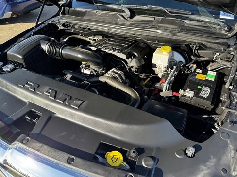 Used 2020 RAM 1500 Laramie image 35