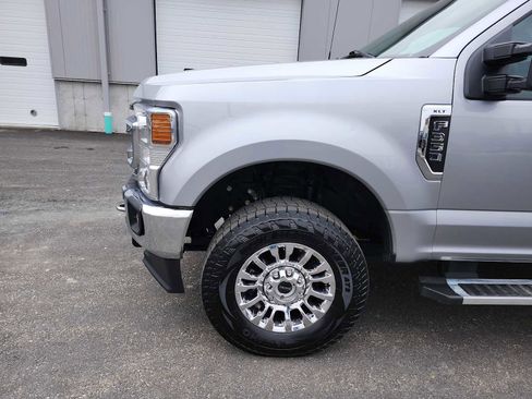 Used 2022 Ford F350 XLT w/ XLT Premium Package image 10