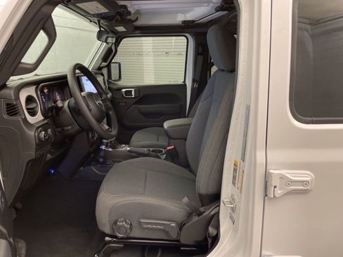 New 2026 Jeep Gladiator Sport image 14