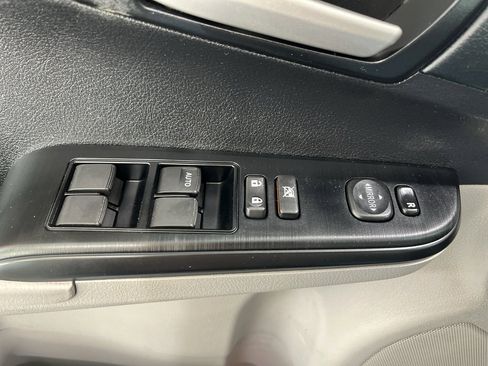 Used 2014 Toyota Camry LE image 24