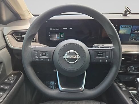 Used 2025 Nissan Kicks SV FWD image 20
