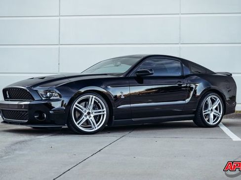 Used 2010 Ford Mustang Shelby GT500 image 36