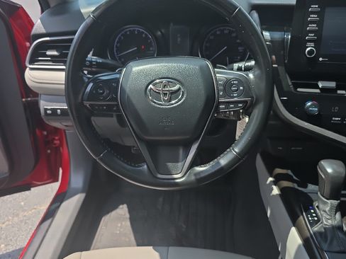 Used 2021 Toyota Camry SE FWD image 23