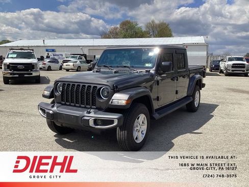 Used 2023 Jeep Gladiator Sport AWD/4WD image 3
