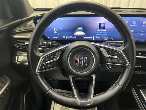 Used 2025 Buick Enclave Preferred image 19