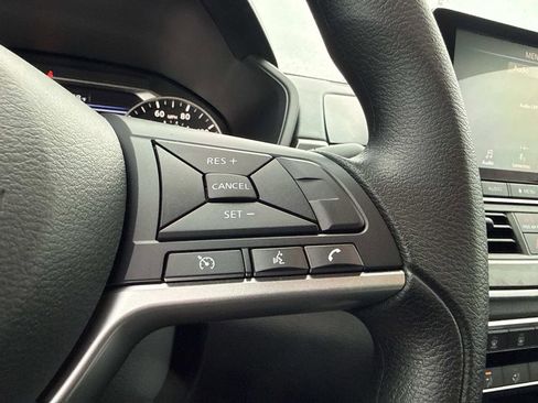 New 2026 Nissan Altima 2.5 SV FWD image 29