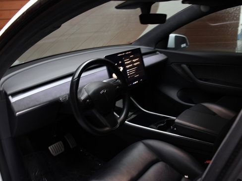 Used 2020 Tesla Model Y Performance image 26