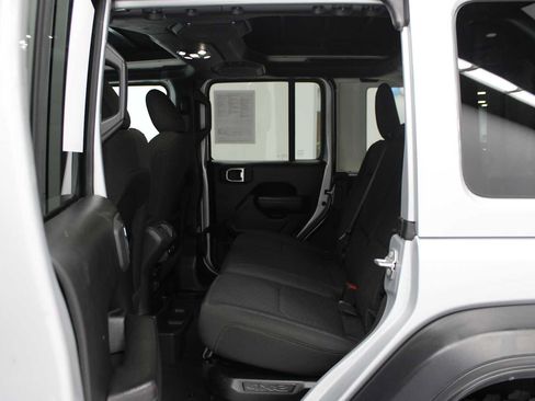 Used 2023 Jeep Wrangler Unlimited w/ Sun & Screen Package AWD/4WD image 35