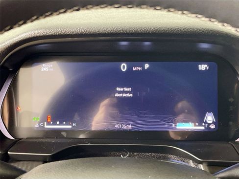 Used 2023 Jeep Grand Cherokee L Laredo image 13