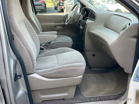 Used 2002 Ford Windstar LX FWD image 10