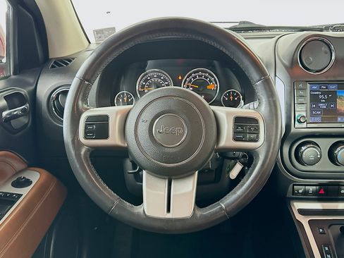 Used 2017 Jeep Compass High Altitude image 16