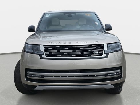 New 2026 Land Rover Range Rover SE image 2