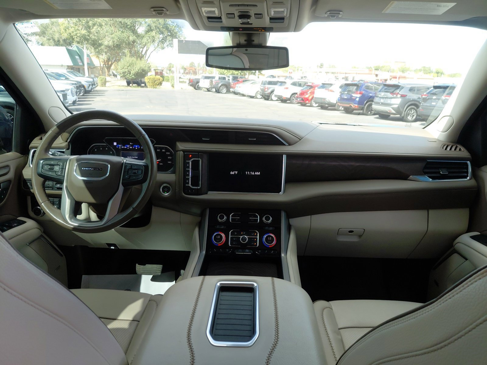 Used 2021 GMC Yukon Denali AWD/4WD image 30