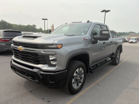 New 2026 Chevrolet Silverado 2500 Custom w/ Custom Value Package AWD/4WD image 2