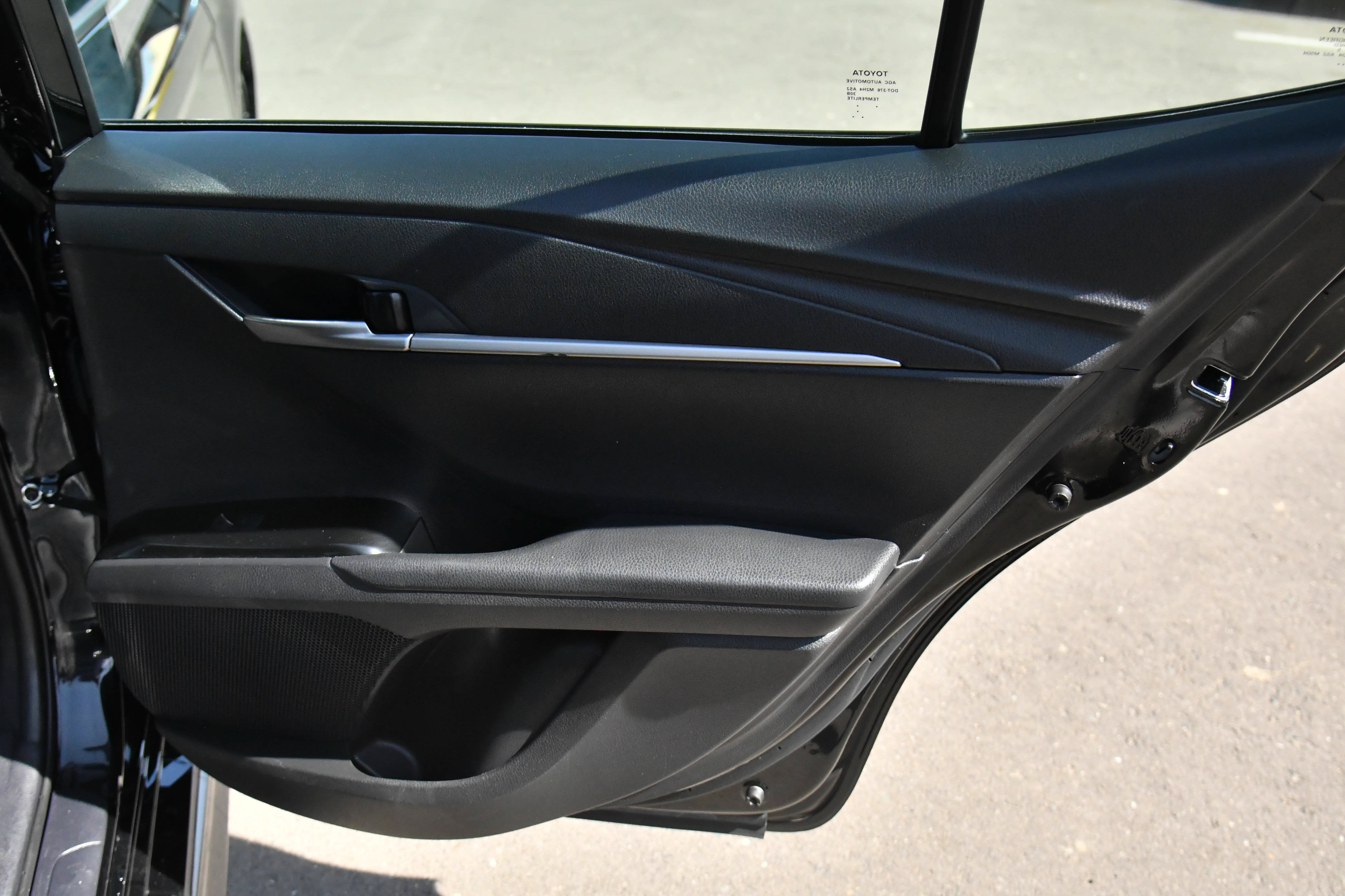 Used 2025 Toyota Camry SE FWD image 42