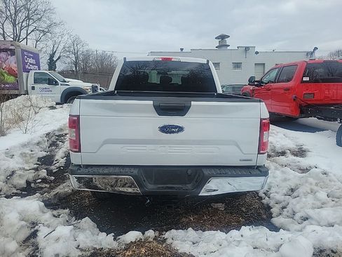 Used 2018 Ford F150 XLT image 4
