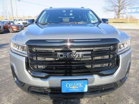 Used 2023 GMC Acadia SLE w/ Driver Convenience Package image 8