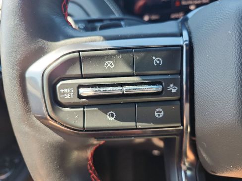 Certified 2025 GMC Yukon AT4 Ultimate AWD/4WD image 26