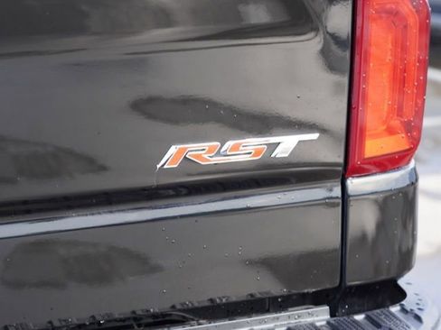 Used 2022 Chevrolet Silverado 1500 RST image 13