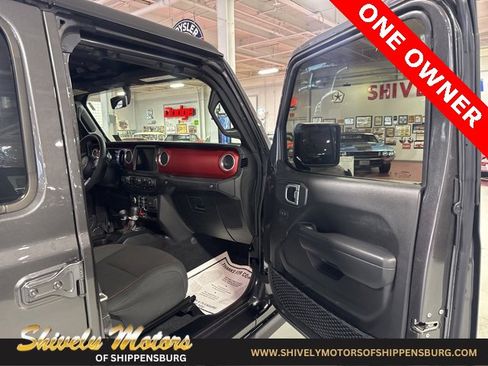 Certified 2023 Jeep Wrangler Rubicon image 39