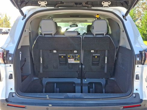 Certified 2024 Toyota Sienna XLE image 30