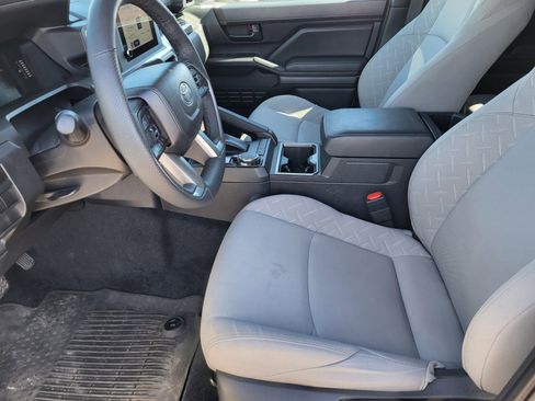 Certified 2025 Toyota Tacoma SR5 image 21