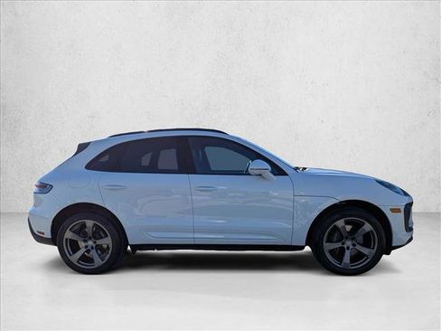 Used 2025 Porsche Macan Turbo image 8