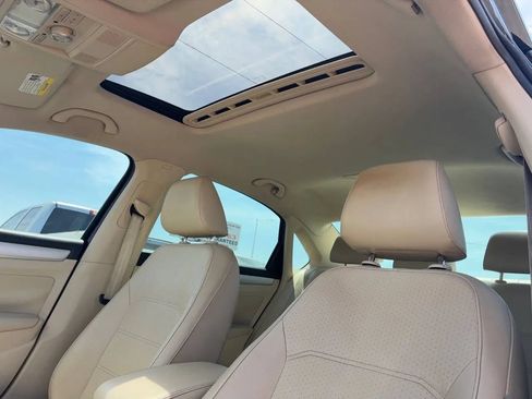 Used 2013 Volkswagen Passat 2.5 SE FWD image 19