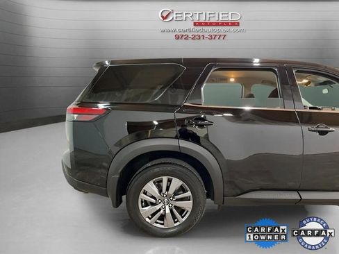 Used 2024 Nissan Pathfinder S image 92