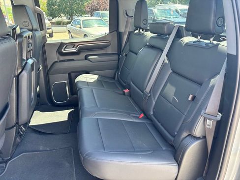 Used 2023 GMC Sierra 1500 SLT w/ X31 Off-Road Package AWD/4WD image 24