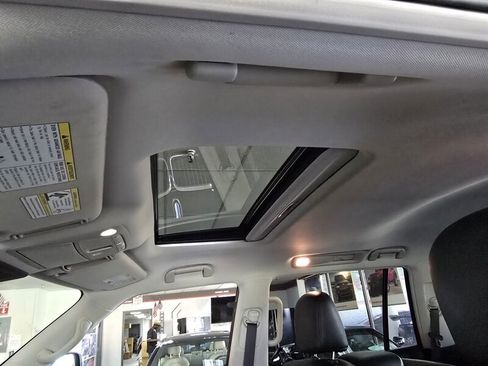 Used 2021 Nissan Armada SL w/ Captain's Chairs Package AWD/4WD image 37