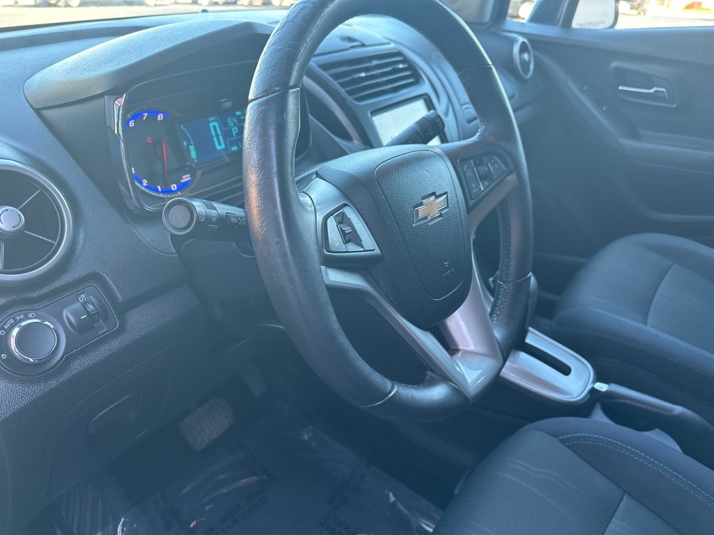 Used 2016 Chevrolet Trax LT AWD/4WD image 24