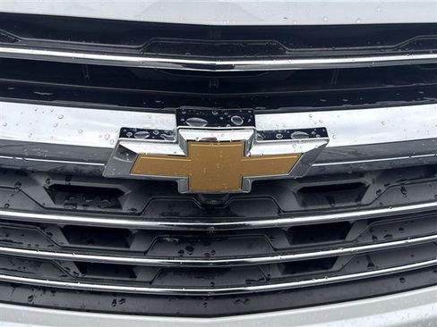 Used 2024 Chevrolet Traverse LT w/ Trailering Package image 31