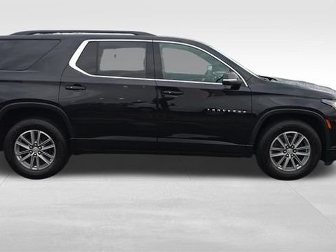 Certified 2023 Chevrolet Traverse LT w/ LPO, Floor Liner Package AWD/4WD image 4
