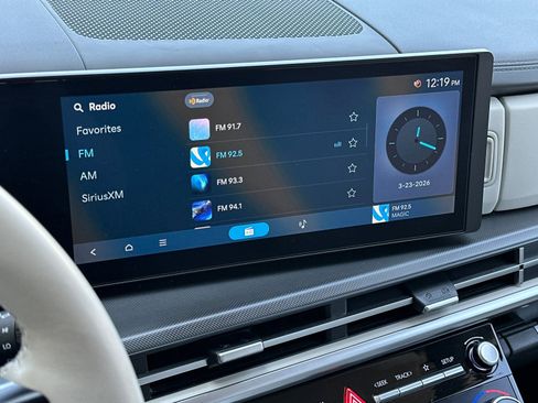 Used 2025 Hyundai Santa Fe SEL image 17