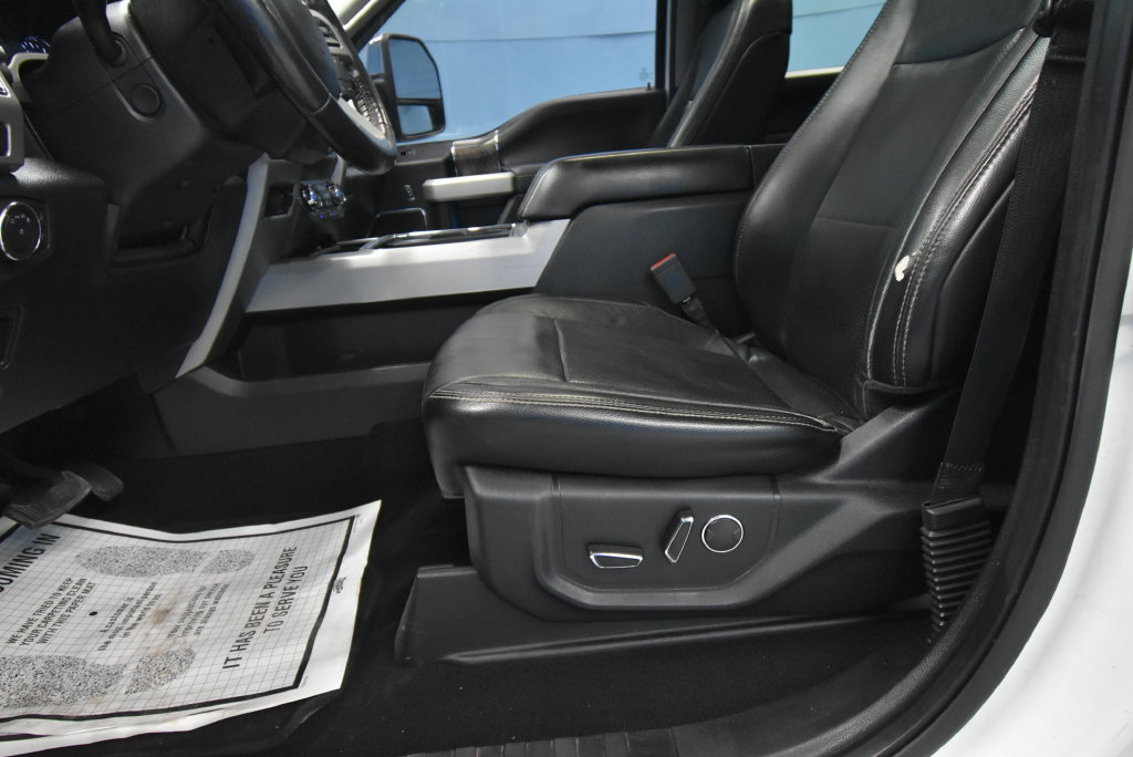 Used 2019 Ford F250 Lariat w/ Lariat Ultimate Package AWD/4WD image 7