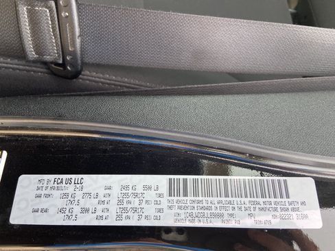 Used 2018 Jeep Wrangler Unlimited Sport AWD/4WD image 37