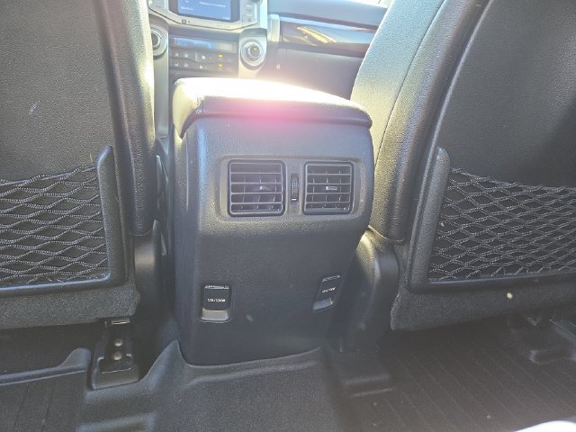 Used 2016 Toyota 4Runner Limited AWD/4WD image 31