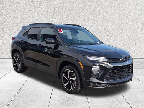 Used 2023 Chevrolet TrailBlazer RS w/ Sun and Liftgate Package AWD/4WD image 1