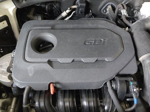 Used 2020 Hyundai Santa Fe SE FWD image 30