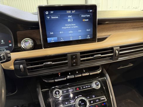 Used 2021 Lincoln Corsair Reserve w/ Equipment Group 201A image 18