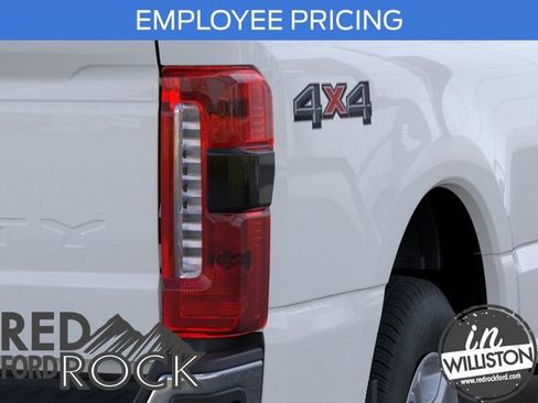 New 2026 Ford F350 XLT w/ XLT Premium Package AWD/4WD image 21