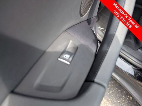Used 2019 BMW X3 xDrive30i w/ Convenience Package AWD/4WD image 11