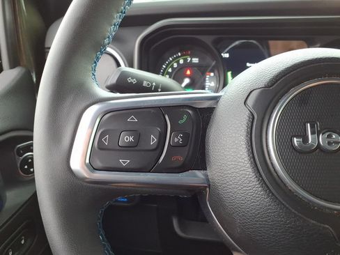 Used 2024 Jeep Wrangler High Altitude AWD/4WD image 18