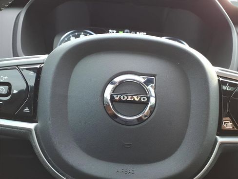 Used 2022 Volvo XC90 T6 Inscription w/ Advanced Package image 29