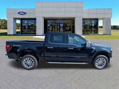 New 2025 Ford F150 Lariat w/ Equipment Group 501A Mid image 3
